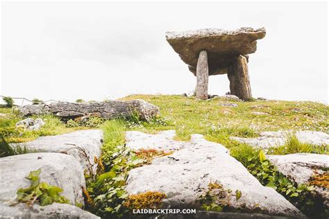 How to Visit Poulnabrone Dolmen — LAIDBACK TRIP