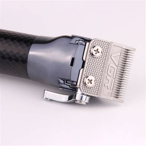 V-682 - VGR SHAVER TRIMMER