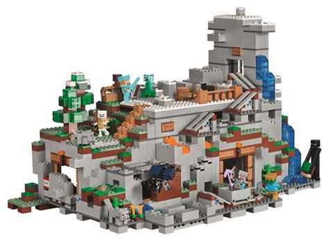 21137 The Mountain Cave is the biggest Minecraft LEGO set yet!