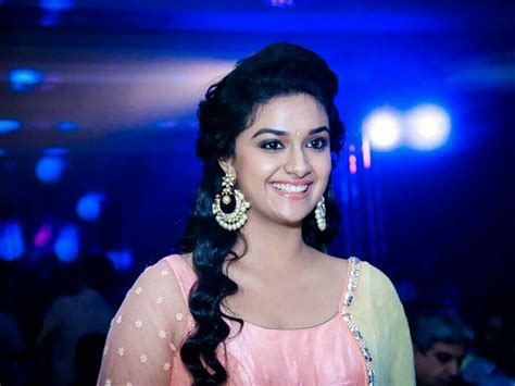 Hot Sexy Keerthy Suresh Bikini Bra Naval Boobs Cleavage Photos Actress Photoshoot Videos