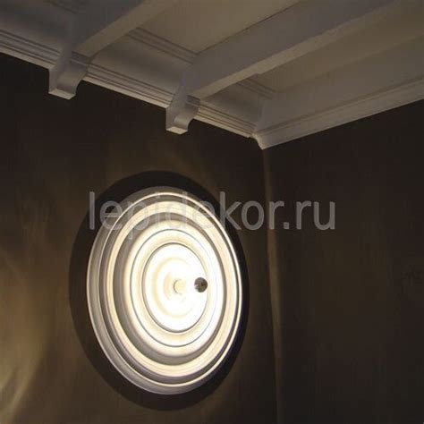 C334 Потолочный плинтус Orac Decor из полиуретана
