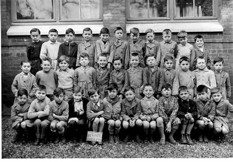 Photo De Classe C E A De Ecole Chevreul Gay Copains D Avant