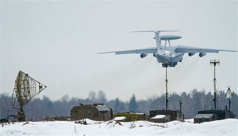 Без А-50 винищувач Су-35С нічого "не бачить" у небі - ProstoMob