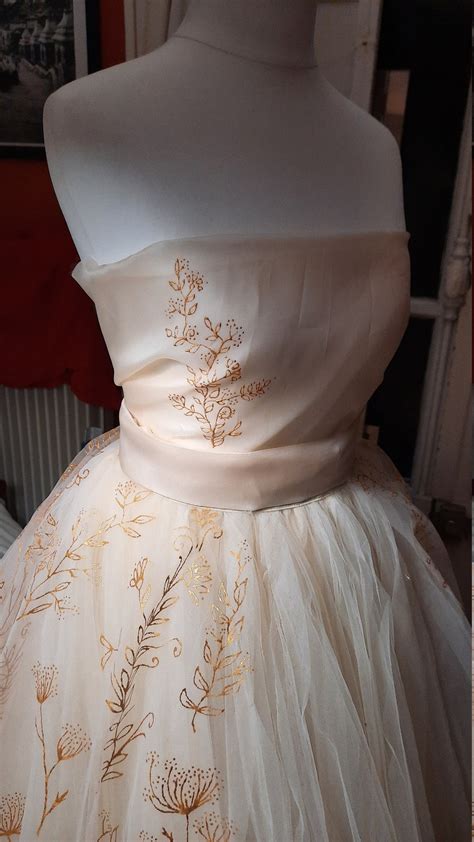 Robe de mariée nude en tulle et organza peinte à la main de Etsy France