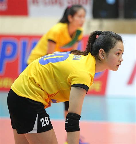 Nhan sắc của hot girl bóng chuyền Thu Hoài người hạ gục U23 Đài Loan