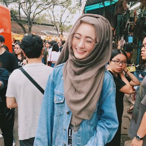 Ngất ngây vì nàng hot girl hồi giáo quá xinh đẹp Saira Wongsuwan