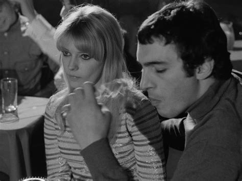 Blonde On A Bum Trip