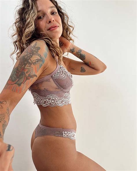 Conjunto lingerie top de renda aro sem bojo calcinha fio lavanda branco vovó Neidoca