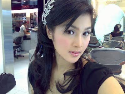 House Horny Sandra Dewi Binnal Seksi Menggoda