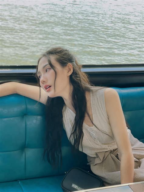 Hot girl kinh tế có màn tính toán gây lú trên phim VTV