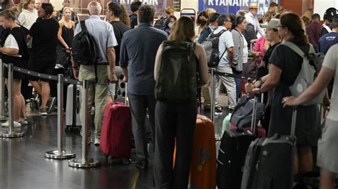 Los aeropuertos españoles con más retrasos y cancelaciones este verano