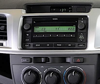 Autoradio Tactile Gps Android Et Carplay Sans Fil Toyota Hilux