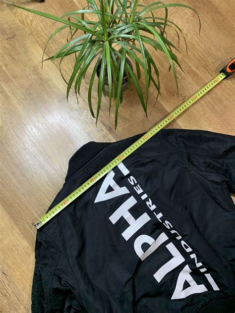 Мужской бомбер Alpha Industries с большим логотипом: 1 600 грн ...