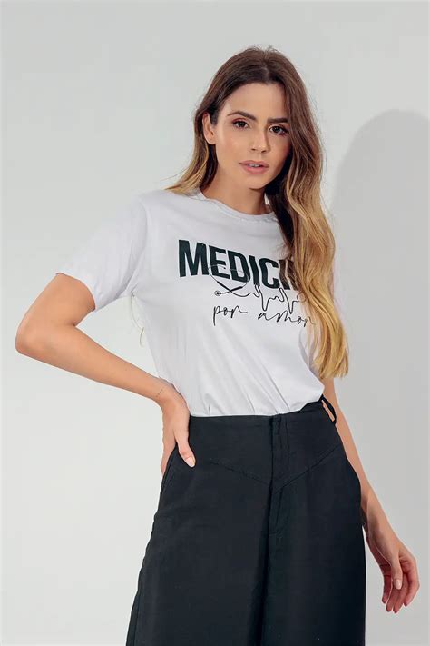 T Shirt Medicina Por Amor Jalecos Moore