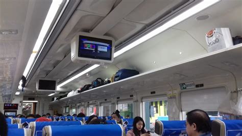 Review Kereta Api Argo Parahyangan Premium