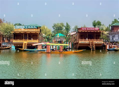 Houseboat Life On Dal Lake Srinagar Kashmir India Stock Photo Alamy