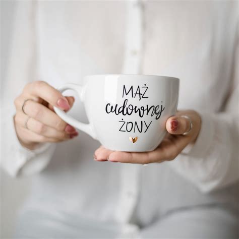 Kubek porcelanowy z napisami Mąż cudownej żony 500 ml Nadzwyczajnie