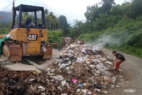 Alat Berat Rusak Sampah Di TPA Inomunga Bolmut Mulai Meluber Hingga Ke