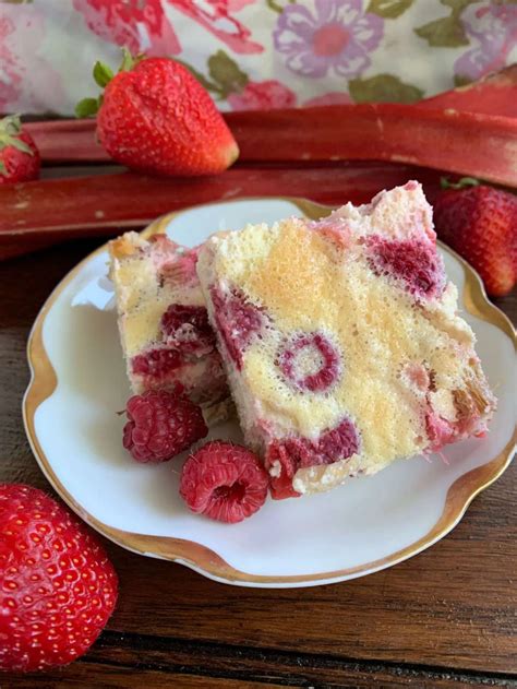 Keto Berry Rhubarb Custard Tart In Rhubarb And Custard Rhubarb