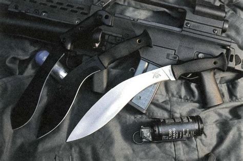 Армейские боевые ножи России и мира: лучшие виды военных клинков с фото