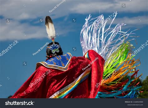 3,342 Powwow dancing Images, Stock Photos & Vectors | Shutterstock