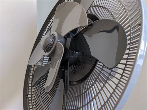 Fans vs Air Conditioners: What is the difference and which one is best?