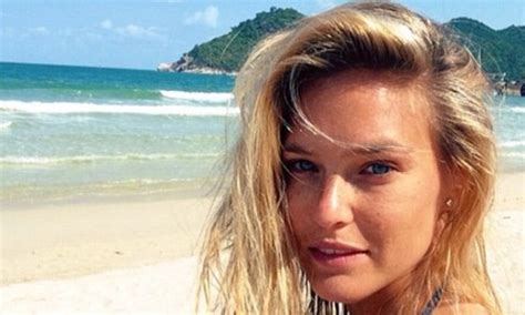 Bar Refaeli Goes Make Up Free In A Bikini On The Beach Daily Mail Online