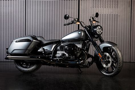 Bavarian Bagger Bmw Reveal Blacked Out R18 Roctane Cruiser For 2023