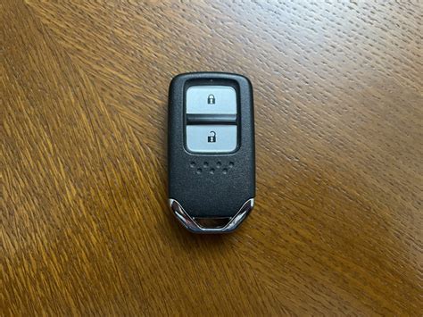 #13. Замена батарейки Смарт-ключа( Smart key) — Honda Jade, 1,5 л, 2018 ...