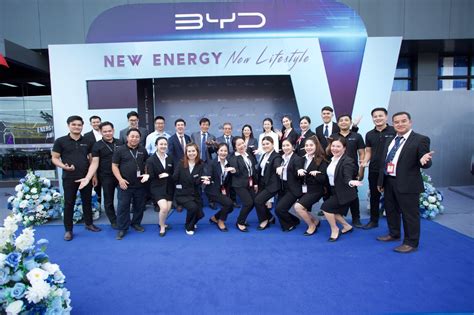 SUV elétrico BYD Yuan Plus EV faz sua estreia no Laos veja como foi