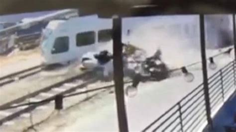 2 Dead After California Train Car Crash That Was Caught On Camera