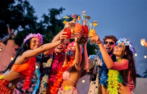 40 Epic End Of Summer Party Ideas The Bash