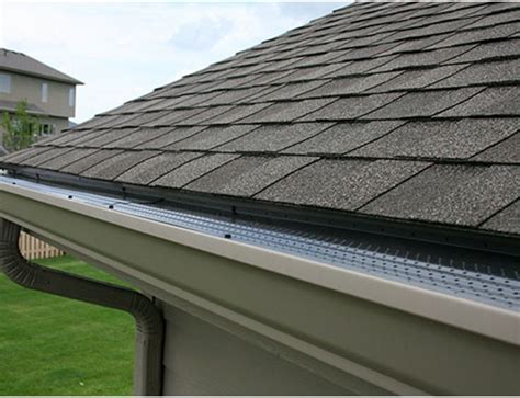 A Quick Guide on Gutter Downspout Sizes | Sunshine Gutters Pro