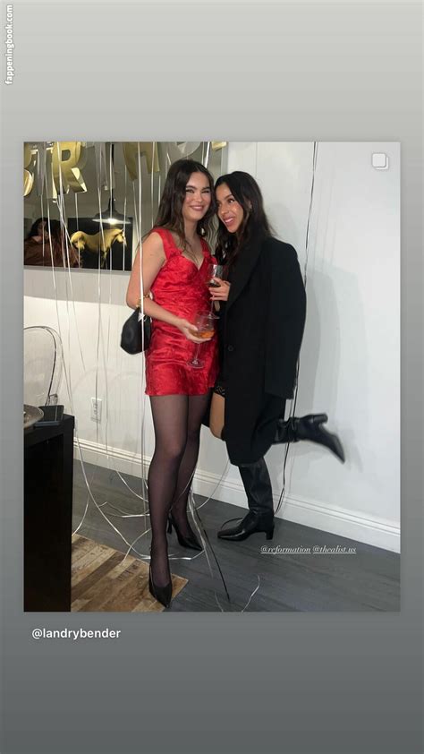 Izabella Alvarez Izabellaalvarez Nude OnlyFans Leaks Fappening FappeningBook