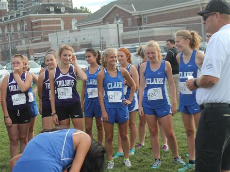 Summit Country Day Favored In Girls Cross Country Usa Today High