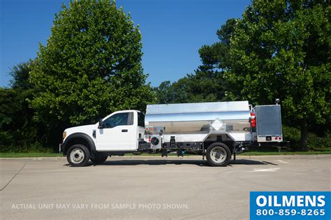 Oilmens-Fuel-Truck-Stock-1142865-SAMPLE - Fuel Trucks | Tank Trucks | Oilmens