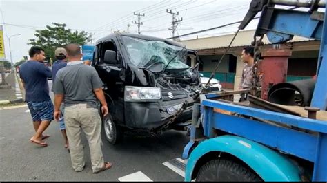 Tiga Kendaraan Terlibat Kecelakaan Di Jalan Solo Semarang