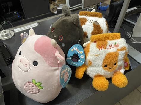 Hot Topic For The Win R Squishmallow