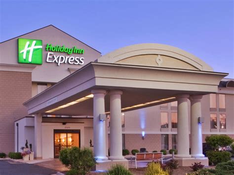 Affordable Hotel in Danville, VA | Holiday Inn Express Danville