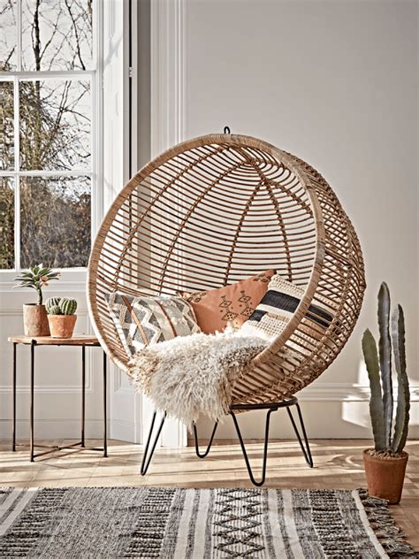 Wicker And Rattan Chairs To Add Warmth And Comfort To Any Space