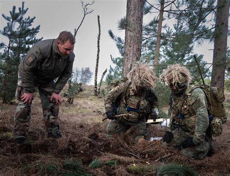 Deutsche Marine On Twitter Pilotprojekt Ein Soldat Der