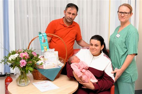 Geburt Des Jahres An Der Universit Tsfrauenklinik Magdeburg