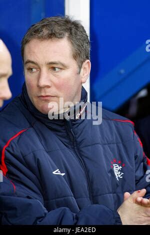 ALLY MCCOIST SCOTLAND & GLASGOW RANGERS FC 22 June 1992 Stock Photo - Alamy