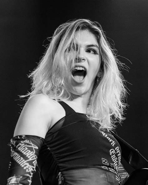 Daniela Villarreal | Celebridades, Cantantes femeninas, Fotos de banda