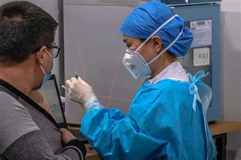 La Prueba Anal De Coronavirus Ya Es Obligatoria En China Para Quienes Arriben A Beijing Desde El