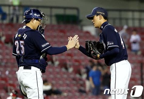 두산 Lg전 14연승· 매직넘버 53위 한화 2위 Sk 완파종합 네이트 스포츠