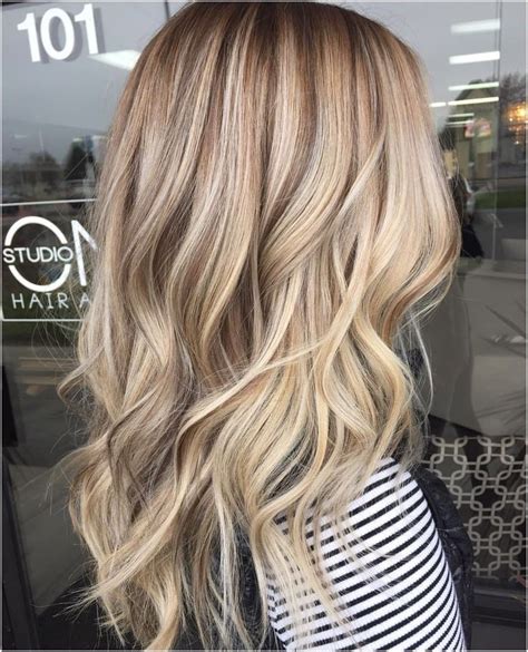 Find Here 43 Beautiful Winter Blonde Hair Color Ideas Winter Blonde