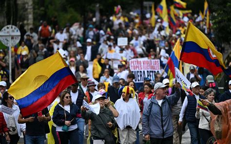 Kolumbien Proteste gegen Präsidenten Petro