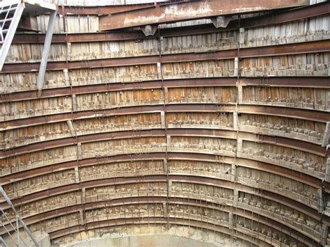 Строящийся кабельный коллектор / Виварий