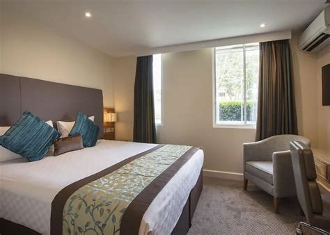 Best Hotels Near London Heathrow Airport (LHR) in London, United ...